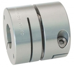 Accouplement flexible : accouplement rigide en torsion
