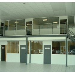  Mezzanine avec bureau
